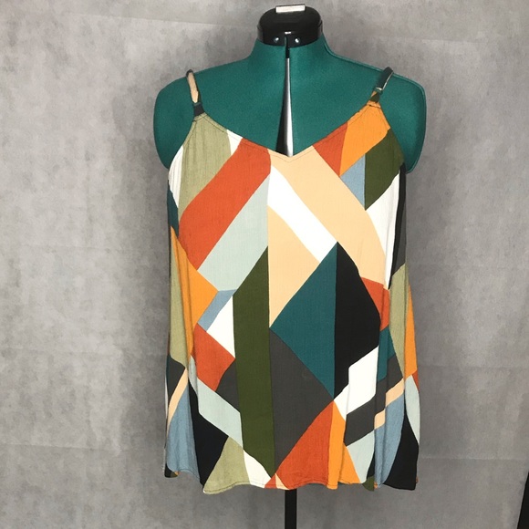 torrid Tops - Torrid size 2 18/20 geometric essential cami